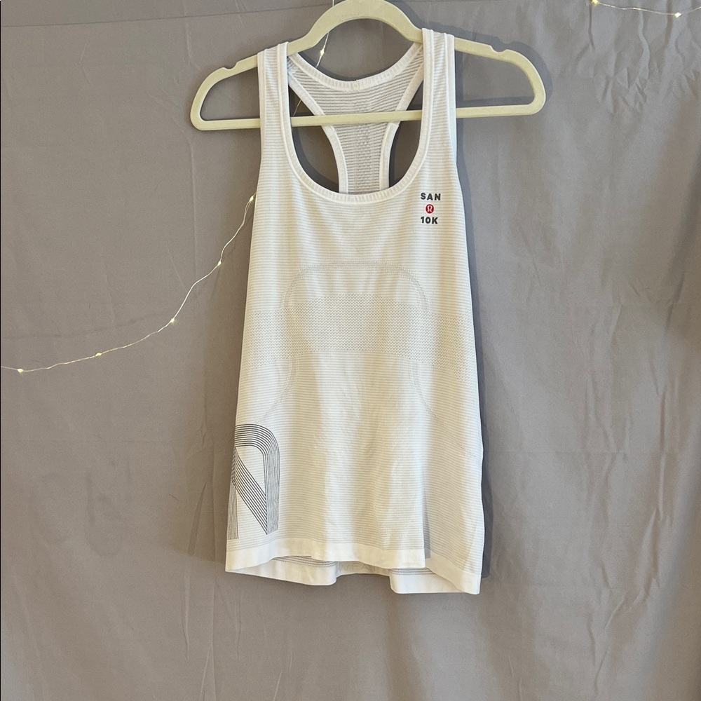 Special Edition lululemon athletica White San Diego 10K Tank Top size 8